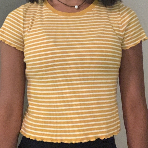 Yellow Lettuce Cut Shirt - Picture 3 of 3